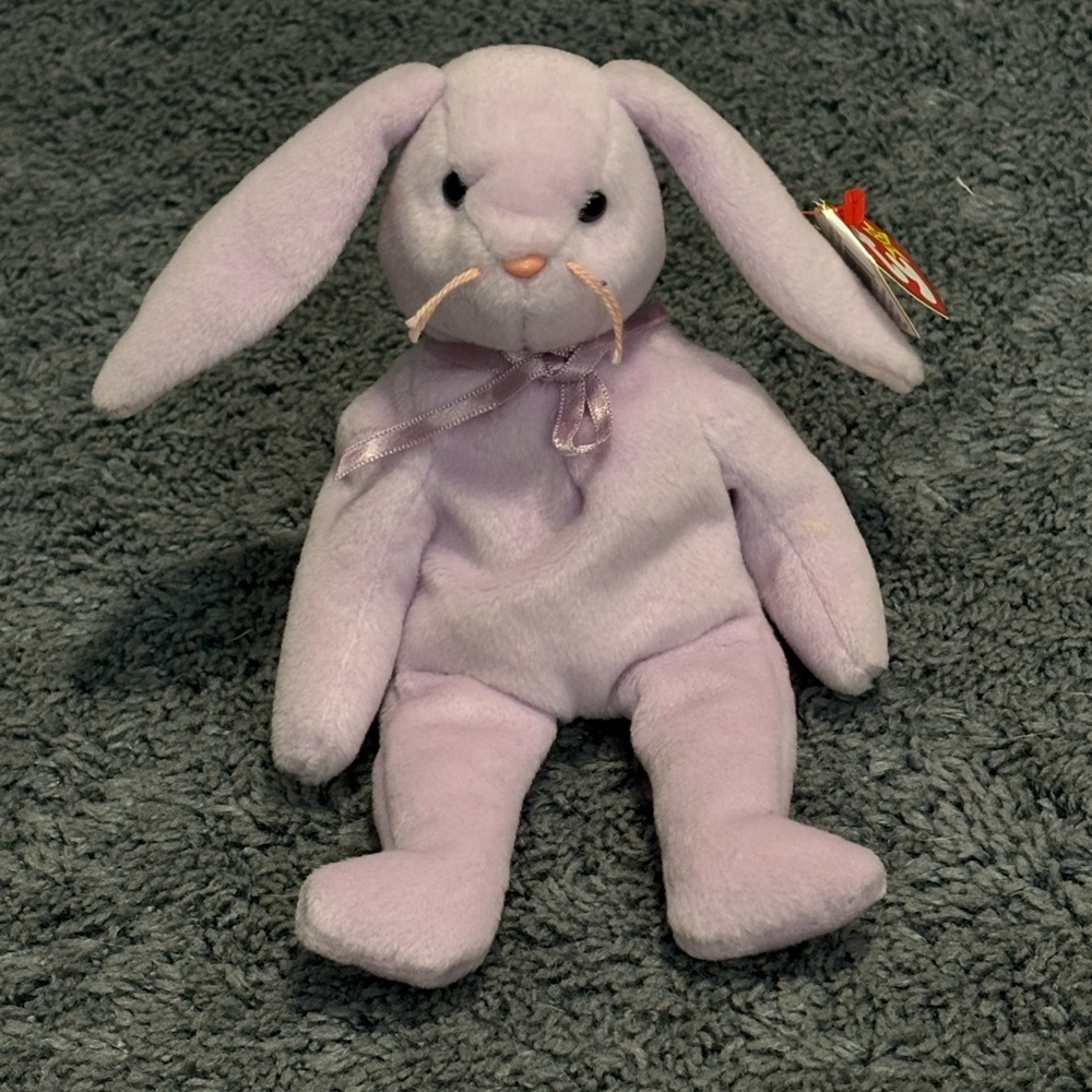 NWT Ty vintage purple rabbit original beanie baby whose name is Floppity